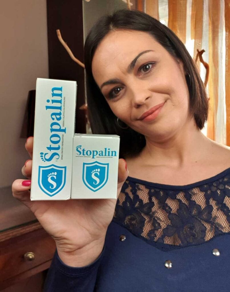 stop-900x1100-1